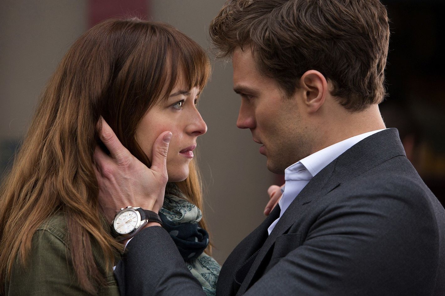 Fifty Shades of Grey Review: Dakota Johnson Is Superb; Jamie Dornan, Not So Much