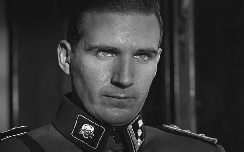THIS IS (RALPH) FIENNES | MULTIGLOM