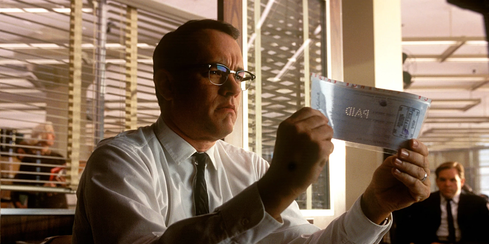 Tom Hanks' $352M Crime Masterpiece With 96% on RT Is Quietly Dominating the  Streaming Charts